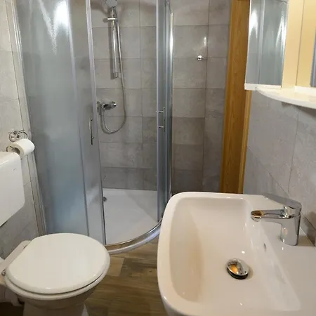Farm stay Pri Miklavu
