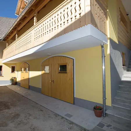 Farm stay Pri Miklavu *