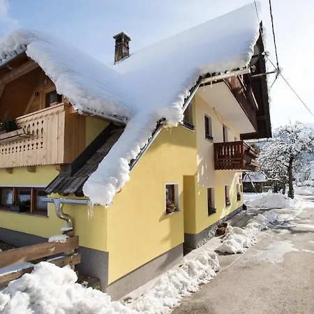 Pri Miklavu Farm stay