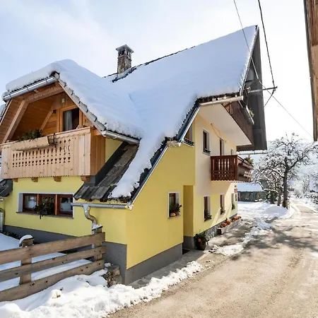 Pri Miklavu Farm stay