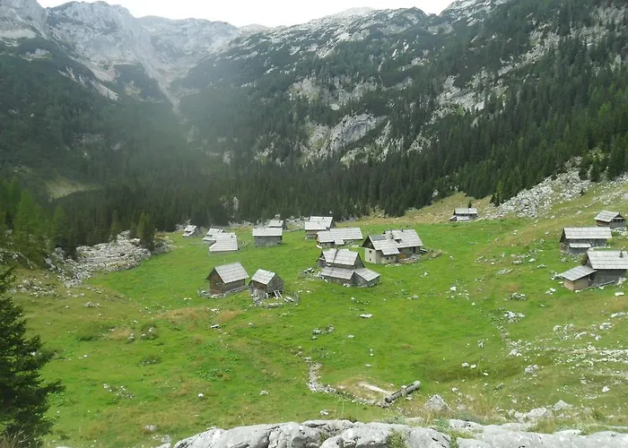 مزرعة للإقامة Pri Miklavu *