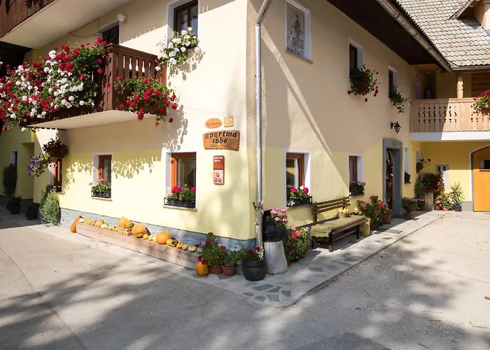 Pri Miklavu بوينج